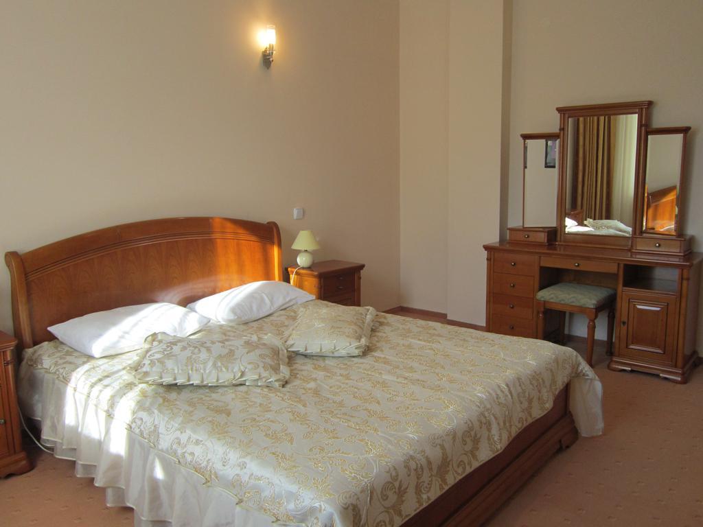 Quelle Polyana Hotel Ruang foto